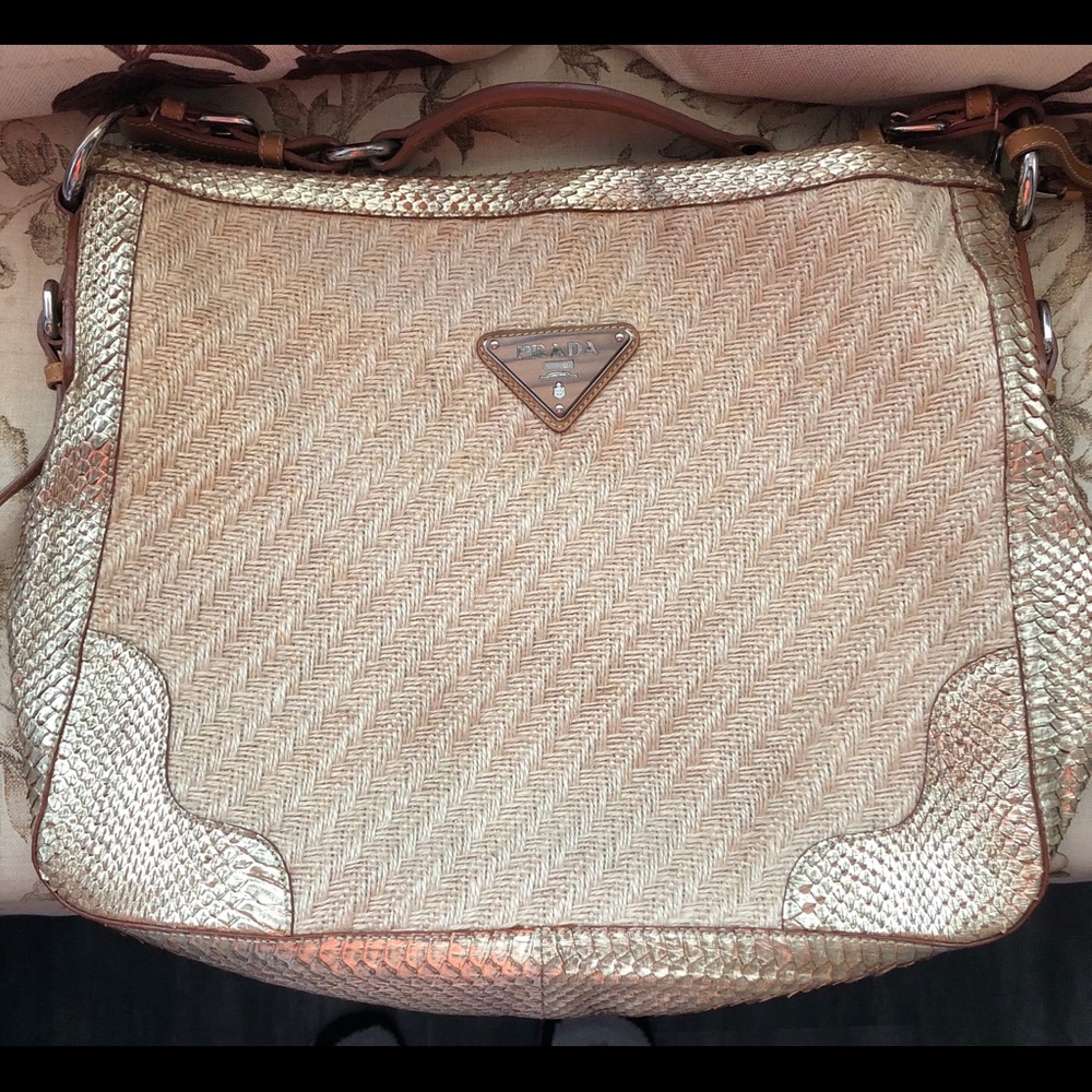 PRADA Bag - Picture 2 of 7